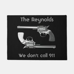 Persoonlijke 'We bellen geen 911' met revolvers Deurmat