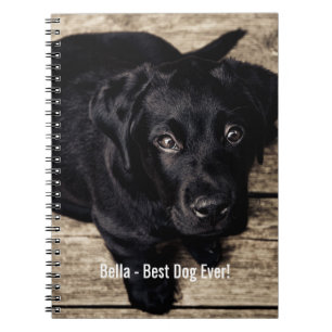 Persoonlijke zwarte-labfoto en naam van de hond notitieboek