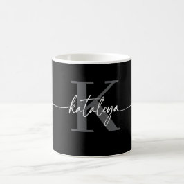 Persoonlijke zwarte monogrammok met naam koffiemok