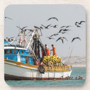 Peru, Los Organos. Vissersboot in Los Organos Bier Onderzetter
