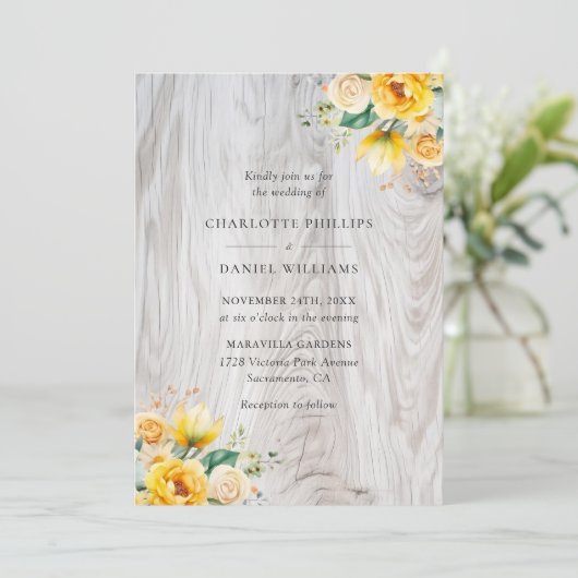 Perzik Geel Licht Rustiek Hout Bloemen Bruiloft Kaart (Staand voorkant)