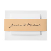 Perzik gekleurde moderne script bruiloft namen uitnodigingen wikkel (Voorkant Voorbeeld)