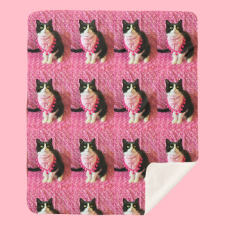 Perziken de Tuxedo Cat Medium Sherpa Deken