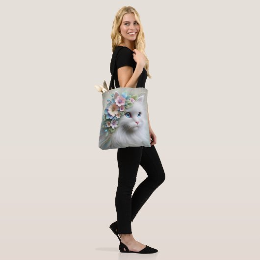 Perzische kat met bloemlaurier draagtas (Op model)