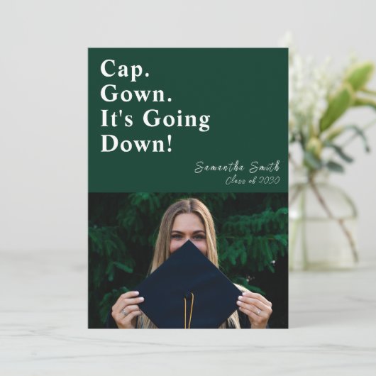 Pet gaat het groene moderne Afstuderen omlaag Kaart (Staand voorkant)