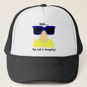 Pet van Incognito Mustache & Glasses