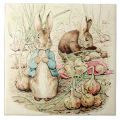Peter & Benjamin Gather Onions by Beatrix Potter Tegeltje (Voorkant)