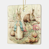 Peter en Benjamin verzamelen uien door Beatrix Pot Keramisch Ornament (Links)