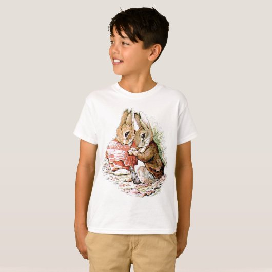 Peter Rabbit en Benjamin Bunny plannen hun inval T-shirt (Voorkant volledig)