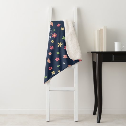 Peter Rabbit | Floral Navy Pattern Sherpa Deken (In situ)