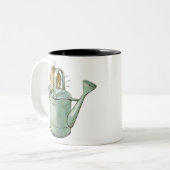 PETER RABBIT heeft eerst een hoofddoek in de dop g Tweekleurige Koffiemok (Voorkant links)