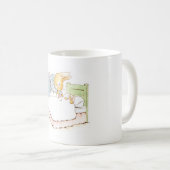Peter Rabbit in Bed (Fed by his Moeder) Koffiemok (Voorkant rechts)