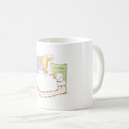 Peter Rabbit in Bed (Fed by his Moeder) Koffiemok (Voorkant rechts)
