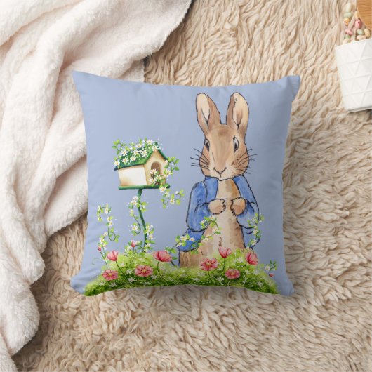 Peter the Rabbit in Zijne Garden Kussen (Deken)