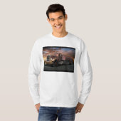 Peterbilt "Duel Truck" Lange hoes T-shirt (Voorkant volledig)