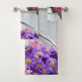 Petit chien Beagle coquelicot dans une église de l (En situation)