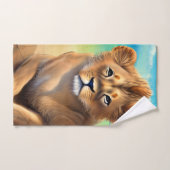 Petit Lion mâle sur une plage (Serviette à main)