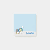 Petit manchot obtenant des Post-it Notes boule de (Devant)