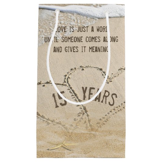 Petit Sac Cadeau 15e anniversaire Plage Coeurs et Starfish (Devant)