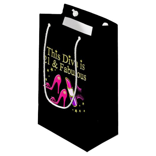 PETIT SAC CADEAU 21 ET FABULEUSE CHAUSSURE ROSE ET DIVA DESIGN LIPS (Devant Angle)
