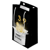 Petit Sac Cadeau 39e Ballons d'anniversaire en or en boîte blanche (Devant Angle)