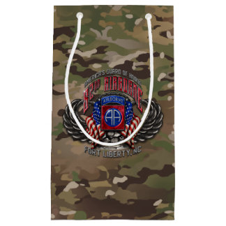 Petit Sac Cadeau 82e Camo aéroporté