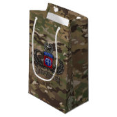 Petit Sac Cadeau 82e Camo Jumpmaster aéroporté (Devant Angle)