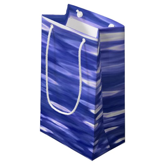Petit Sac Cadeau Abstrait #3 : Bleu shimmer (Devant Angle)