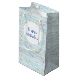 Petit Sac Cadeau Arc en ciel pastel dans le ciel bleu avec nuages b