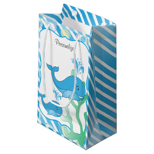 Petit Sac Cadeau Baleine de bébé bleu (Devant Angle)