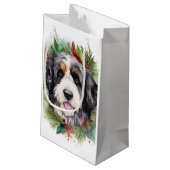 Petit Sac Cadeau Bernedoodle Christmas Wreath Festive Pup (Dos Angle)