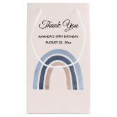 Petit Sac Cadeau Bleu et pêche Rainbow Boho Anniversaire Merci (Dos)