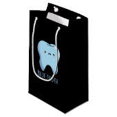 Petit Sac Cadeau Bluetooth Funny Technique Blue Tooth Pun Dark BG (Devant Angle)