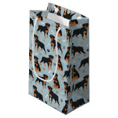 Petit Sac Cadeau Bones et pattes de chien Rottweiler (Devant Angle)