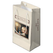 Petit Sac Cadeau Bonne fille anniversaire 01 (Devant Angle)