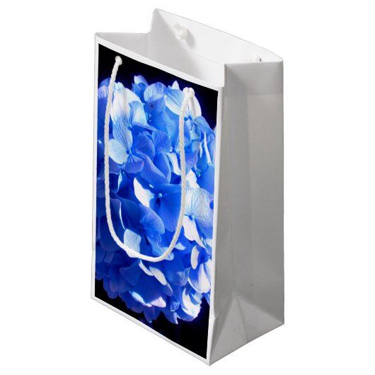 Petit Sac Cadeau Cobalt bleu floral élégant bleu hydrangées (Devant Angle)