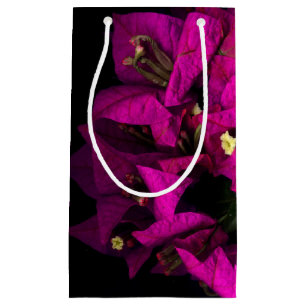 Petit Sac Cadeau "Cœur rose sur fond noir"