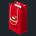 Petit Sac Cadeau Crabe Christmas Beach Tropical Funny<br><div class="desc">Dites à tous vos amis de plage tropicale que Sandy Claws vient en ville pour Noël ! C'est un crabe, alors ne fais pas ce crabby Père Noël ou tu auras du charbon cette fête ! C'est le dessin animé parfait pour faire sourire les amateurs de plage ce Noël !...</div>