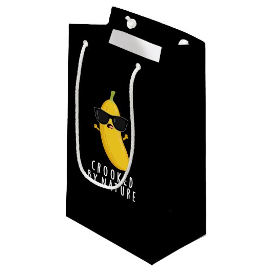 Petit Sac Cadeau Crooked By Nature Funny Banana Pun Dark BG (Devant Angle)