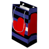 Petit Sac Cadeau Drapeau et cœur de fierté en cuir (Dos Angle)