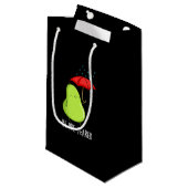 Petit Sac Cadeau Être Pré-Pear Poire Drôle Dans Pluie Pun Dark BG (Devant Angle)