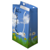 Petit Sac Cadeau Faiseuse de texte ami dans l'herbe (Devant Angle)
