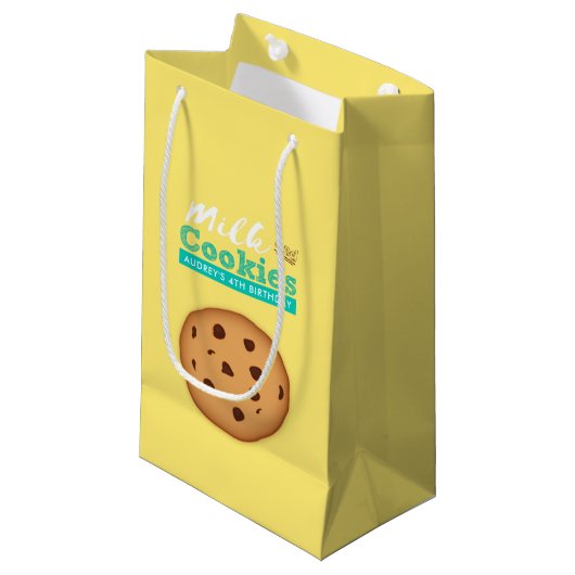 Petit Sac Cadeau Fête d'anniversaire du lait et des biscuits (Devant Angle)