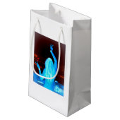 Petit Sac Cadeau fille hippie bleue (Dos Angle)