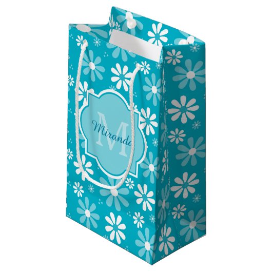 Petit Sac Cadeau Fille Monogramme Turquoise Daisy Fleurs Avec Nom (Devant Angle)