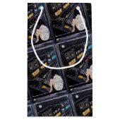 Petit Sac Cadeau Friday Night Painting by Alfred Fox (Dos)