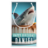 Petit Sac Cadeau Gâteau d'anniversaire sur le thème du requin (Dos)