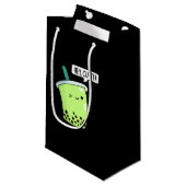 Petit Sac Cadeau Hey Cu Tea Drôle Boba Tea Pun Dark BG (Devant Angle)
