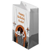 Petit Sac Cadeau Joyeux anniversaire ! Femme noire, orange et gris (Devant Angle)