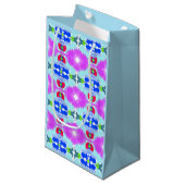 Petit Sac Cadeau Kaleidoscope Fleur d'Azure (Devant Angle)